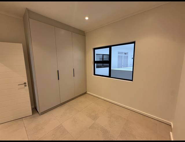 2 BEDROOM APARTMENT TO LET IN UMHLANGA RIDGESIDE